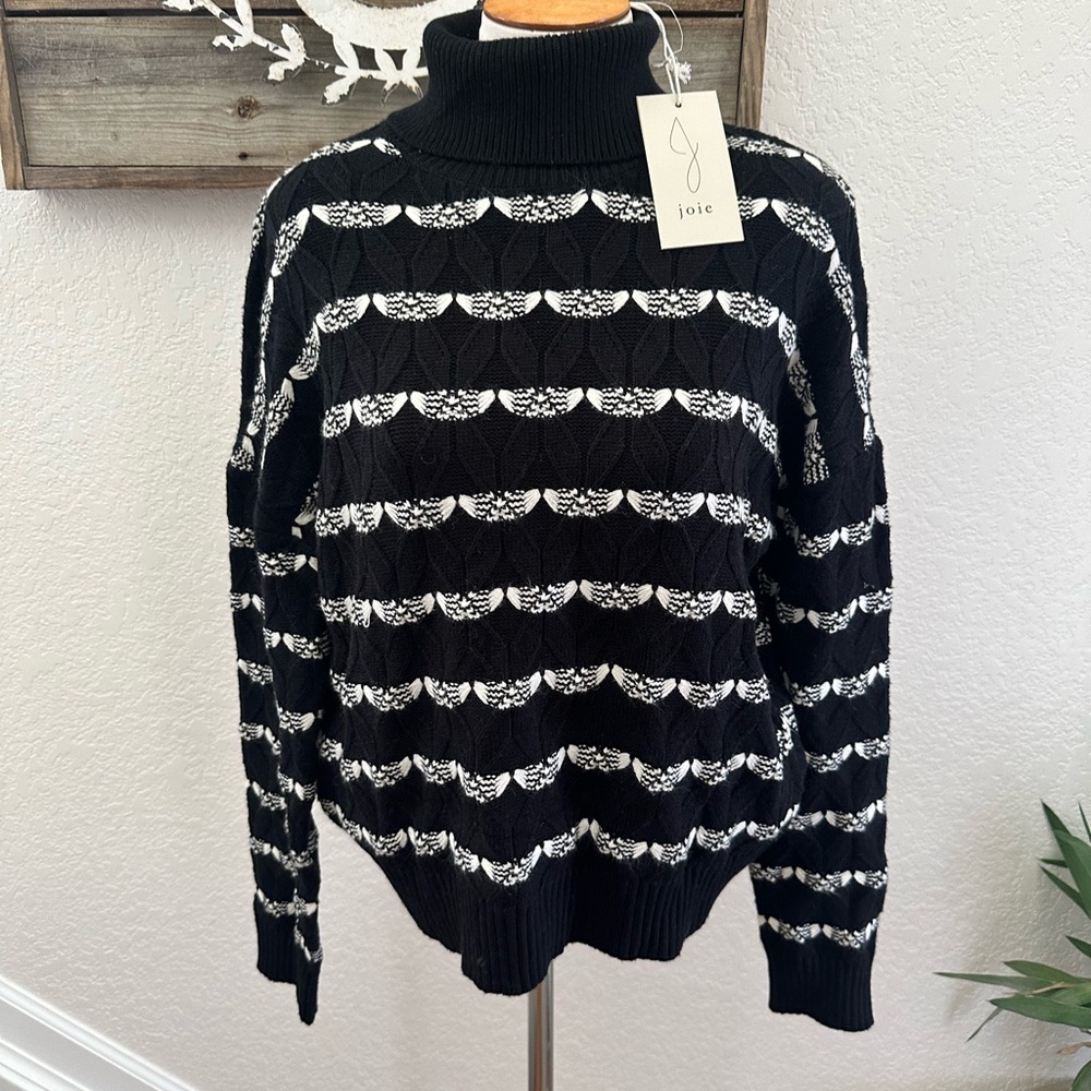 Joie‎ black off white turtleneck knit sweater ladies size L NWT